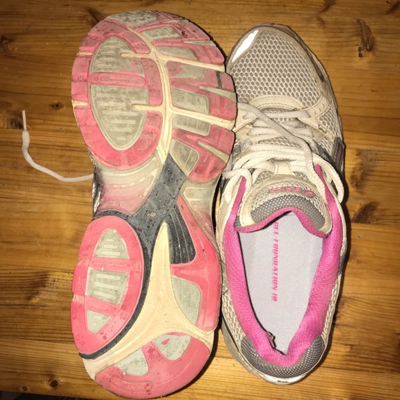 ASICS Gel Women’s  Running/Cross Training Shoe - Picture 5 of 8